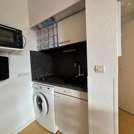 T2 A Proche Avec Parking - Fr-1-494-220 Apartment *